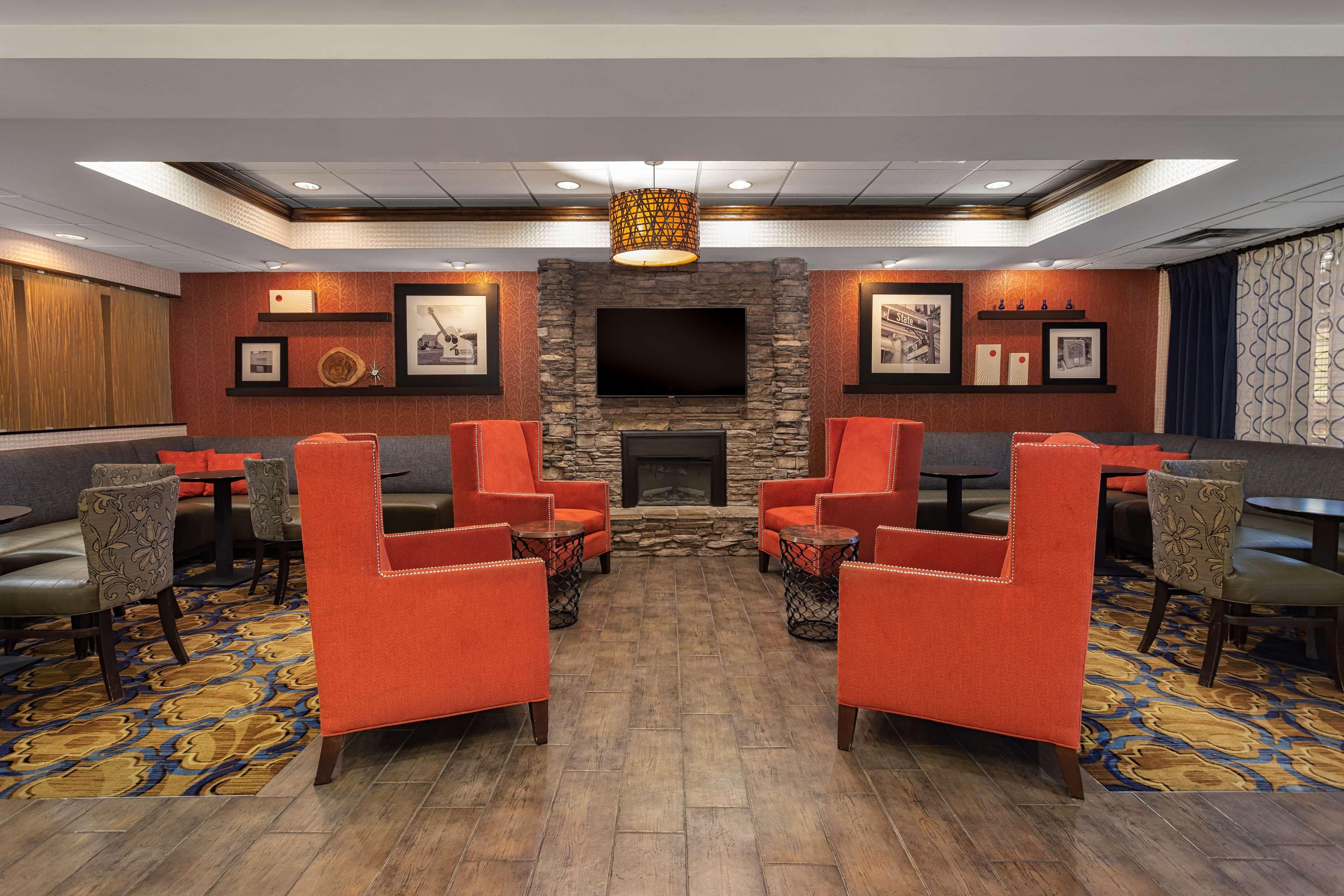 Hampton Inn Bristol Exterior foto